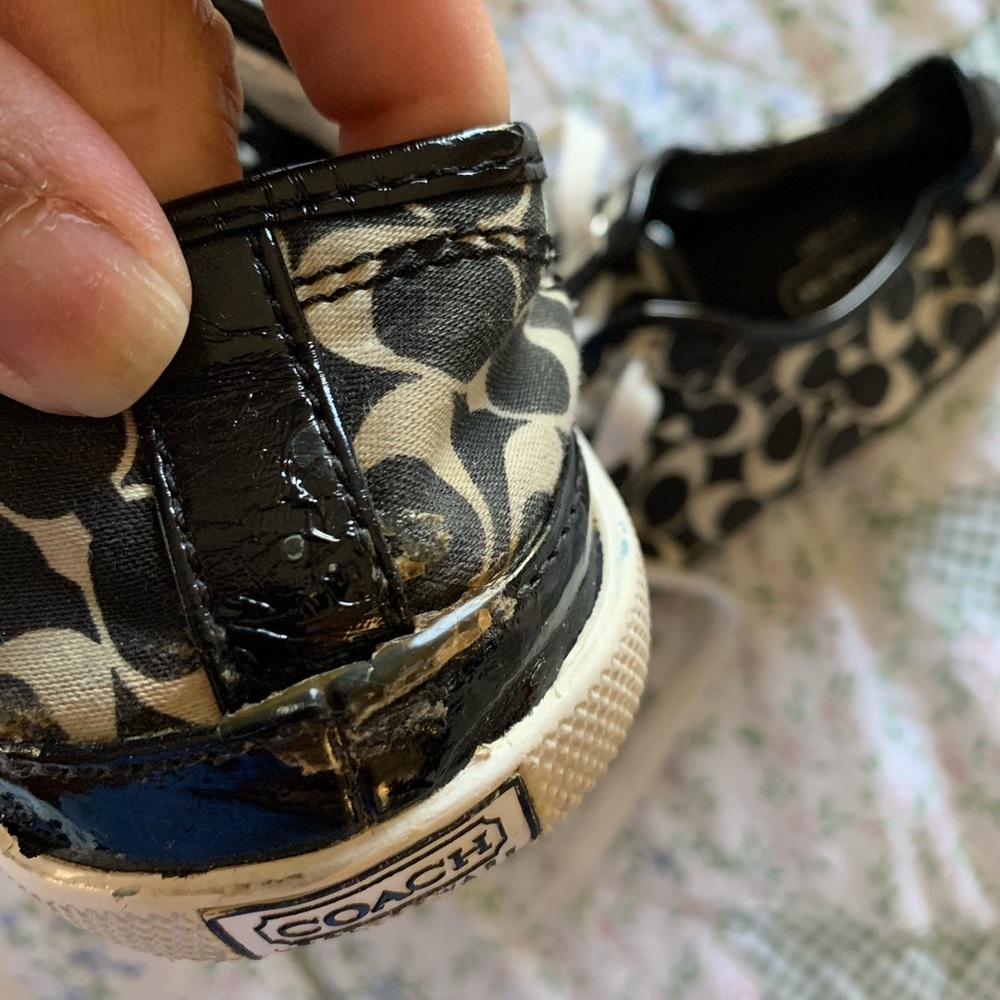 Woman’s Coach Etta Sneakers View 5